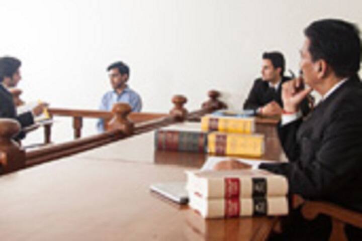 moot-court